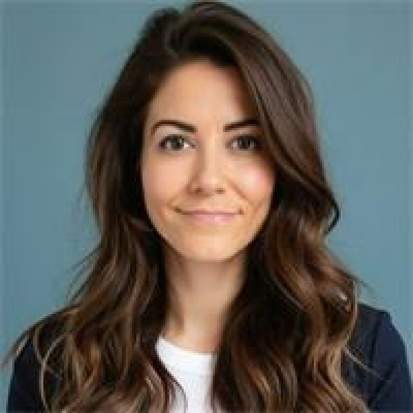 Profile photo of Amy Shioji